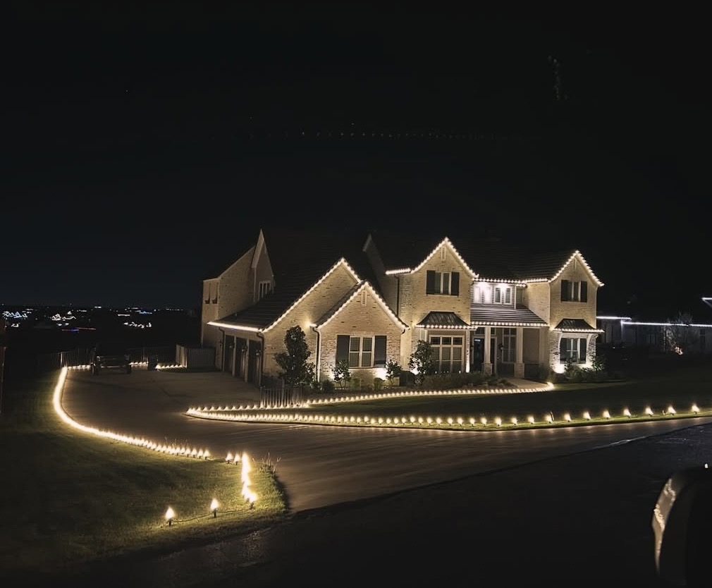 Warm White Roofline & Walkway